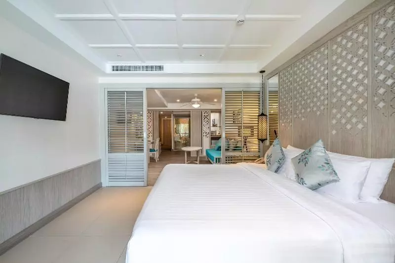 سوییت, Katathani Phuket Beach Resort Sha Extra Plus