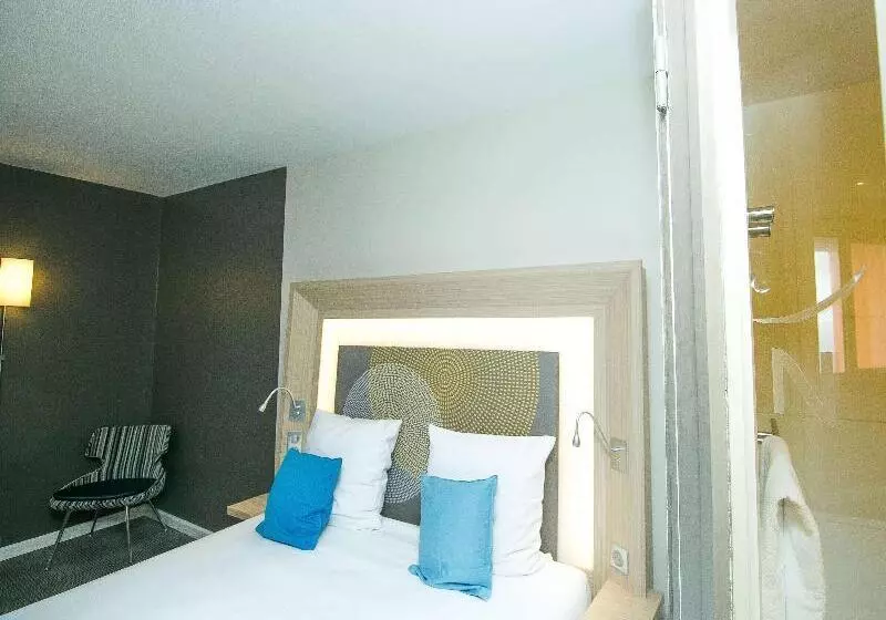 オーシャンビュージュニアスイート, Novotel Dakar