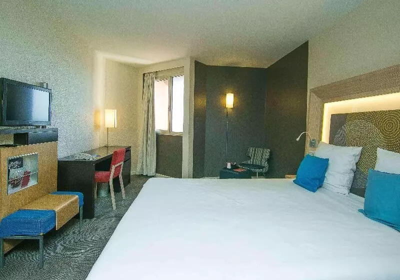 オーシャンビュージュニアスイート, Novotel Dakar