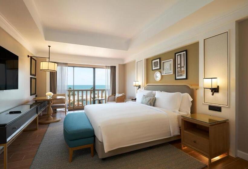 סוויטת קלאב, Dusit Thani Hua Hin