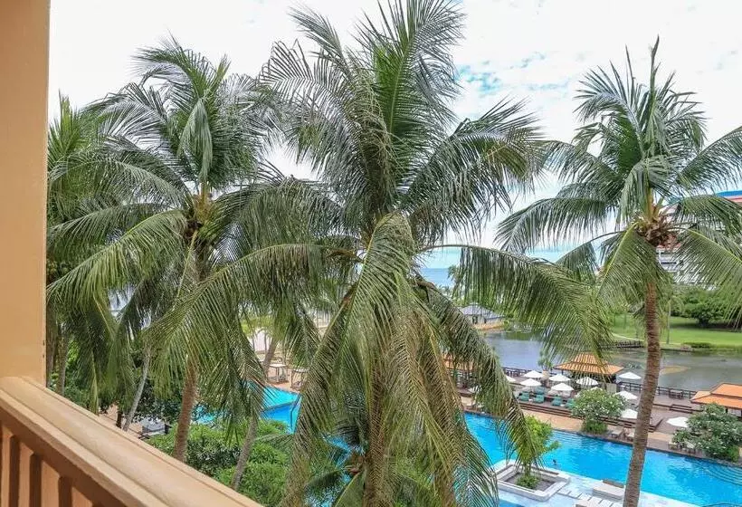 キングサイズベッドのデラックスルーム, Dusit Thani Hua Hin