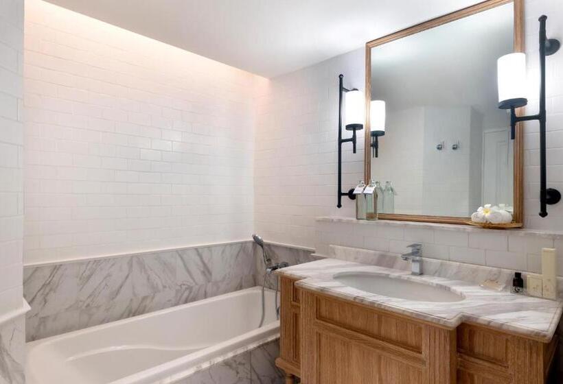 חדר דלוקס, Dusit Thani Hua Hin