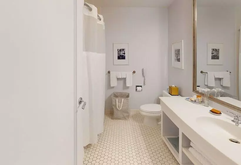Deluxe-huone, Avon Old Farms