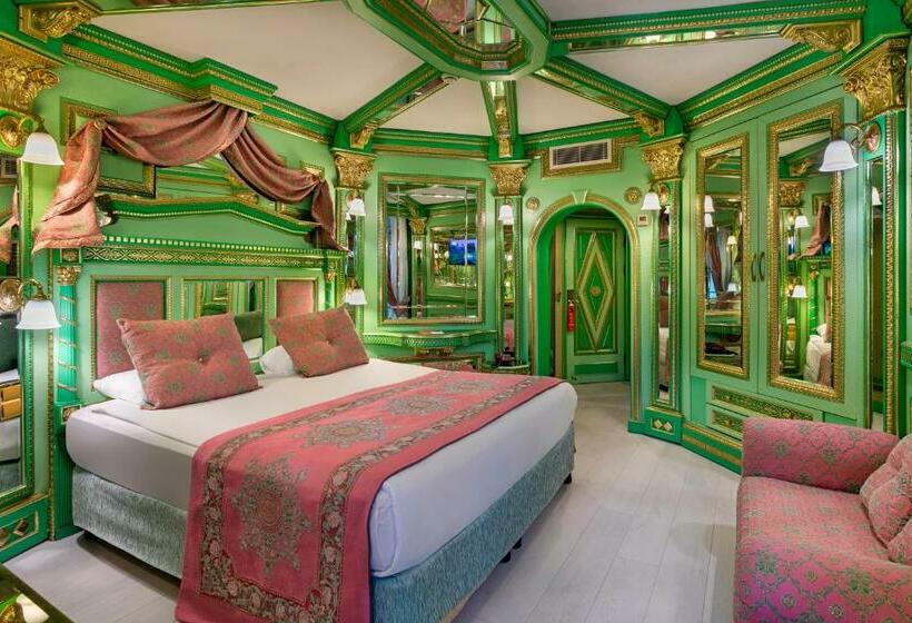 اتاق کلاب, Club Hotel Sera