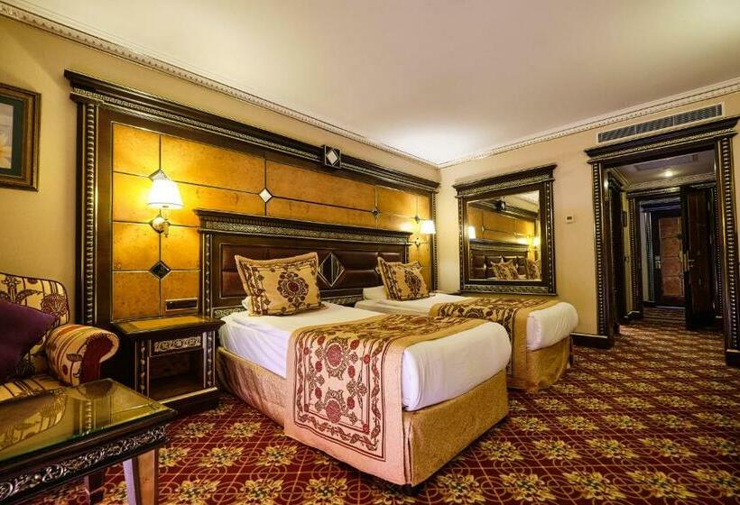 اتاق استاندارد سه نفره, Club Hotel Sera