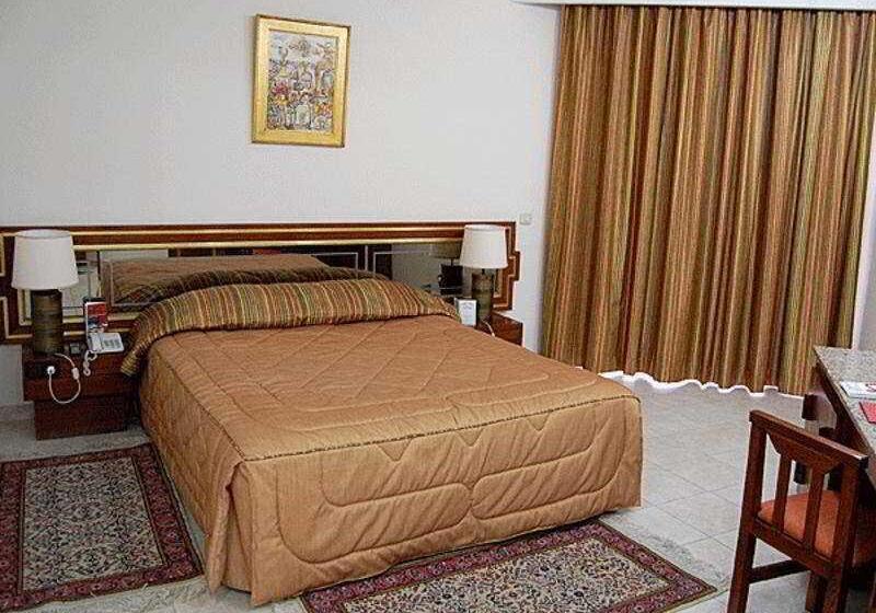 اتاق استاندارد یک نفره, Diplomat