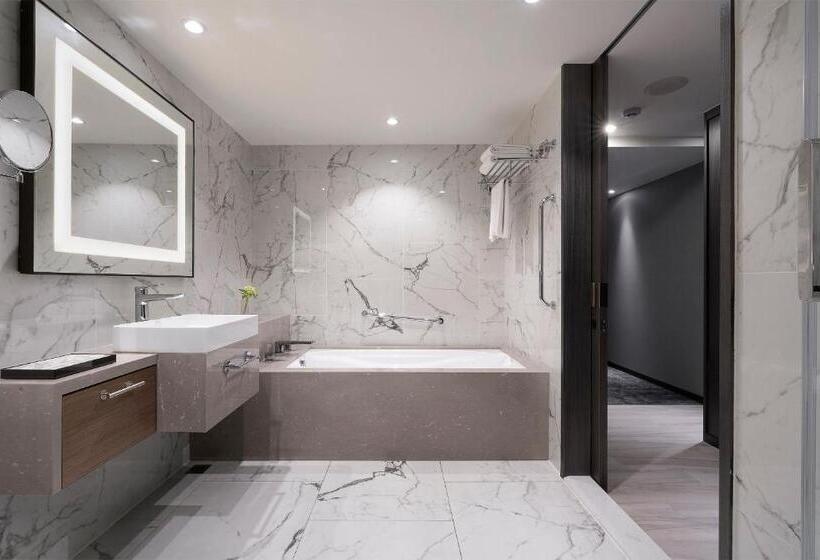 اتاق استاندارد با تخت بزرگ, Illume Taipei