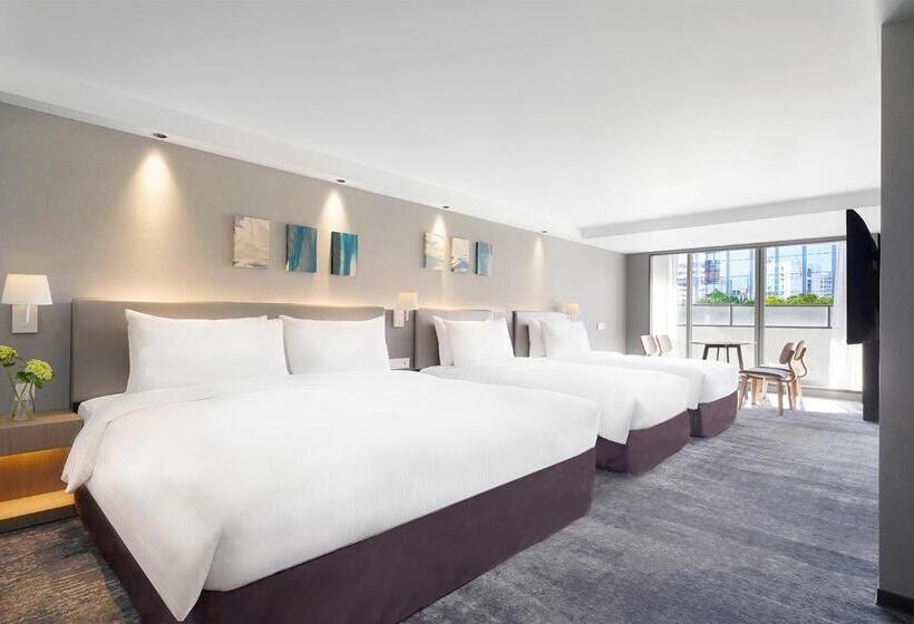 اتاق استاندارد چهارنفره با بالکن, Illume Taipei