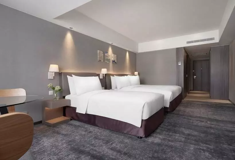 اتاق استاندارد سه نفره, Illume Taipei
