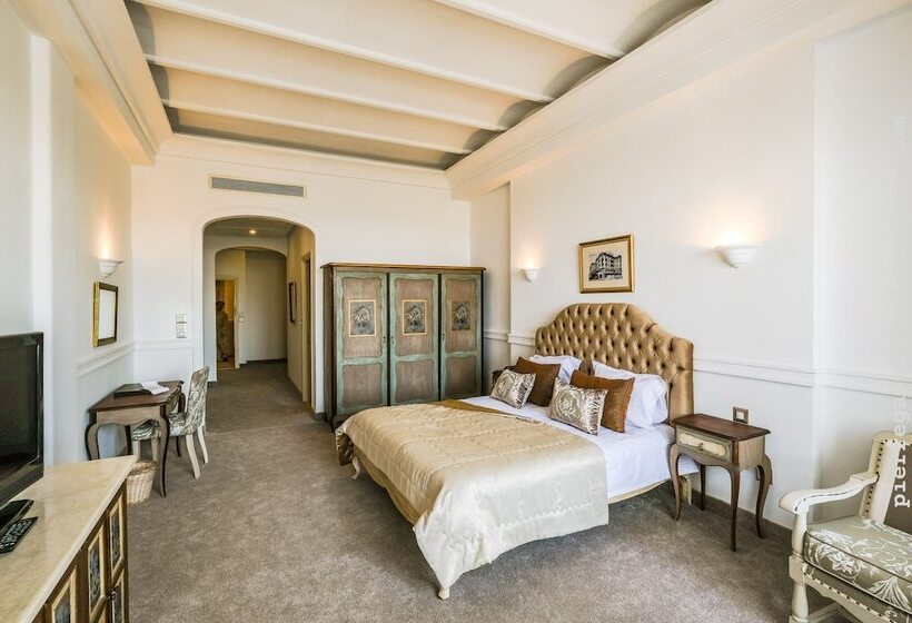 اتاق سوپریور, Majestic