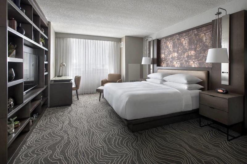 스탠다드 룸 킹사이즈 침대, Marriott Albany