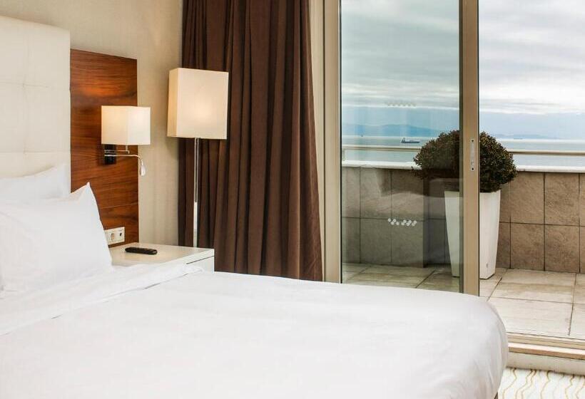 سوییت با چشم‌انداز دریا, Radisson Hotel President Old Town Istanbul