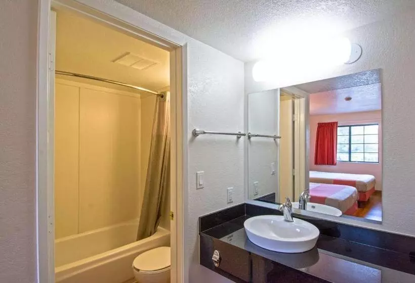 スーペリアールーム, Motel 6 Redding, Ca  South