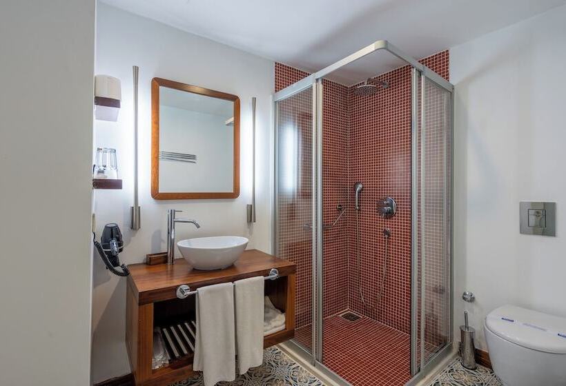 اتاق اکونومی, Puding