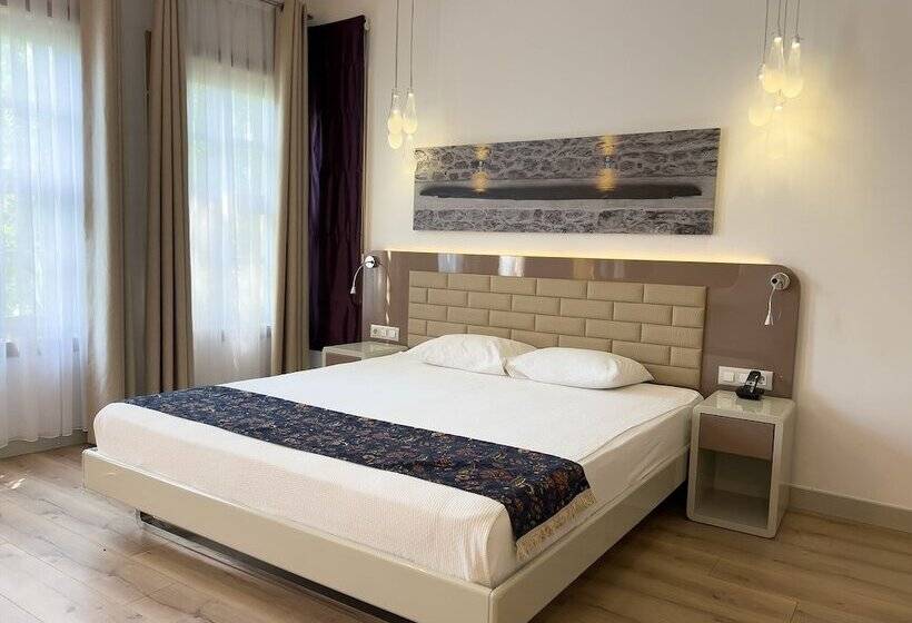 اتاق خانوادگی, Puding