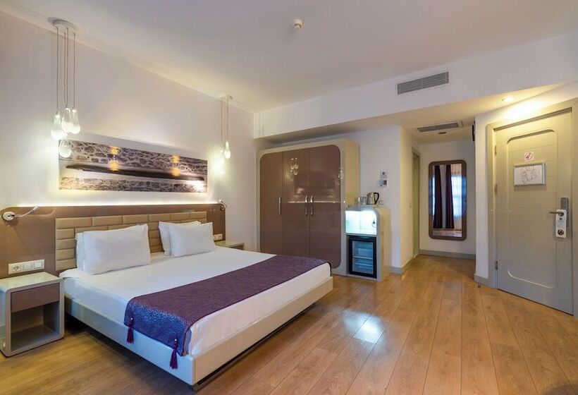 اتاق خانوادگی, Puding