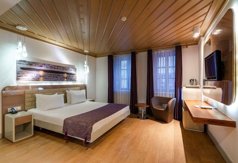 اتاق خانوادگی, Puding