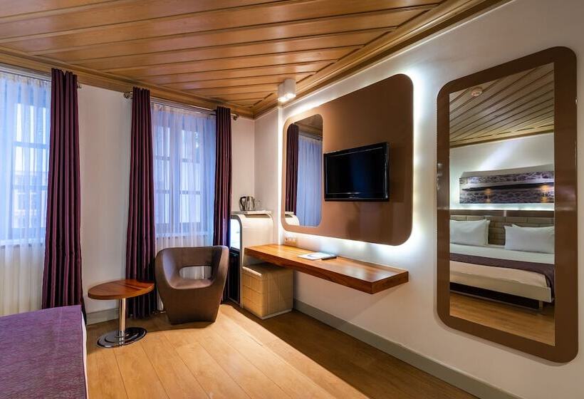 اتاق خانوادگی, Puding