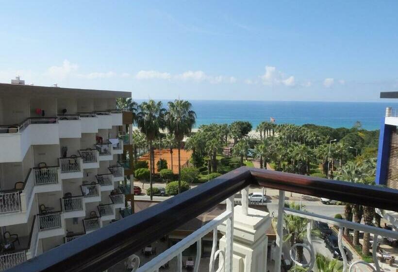 Номер Стандарт Вид на Море с Балконом, Riviera Hotel & Spa