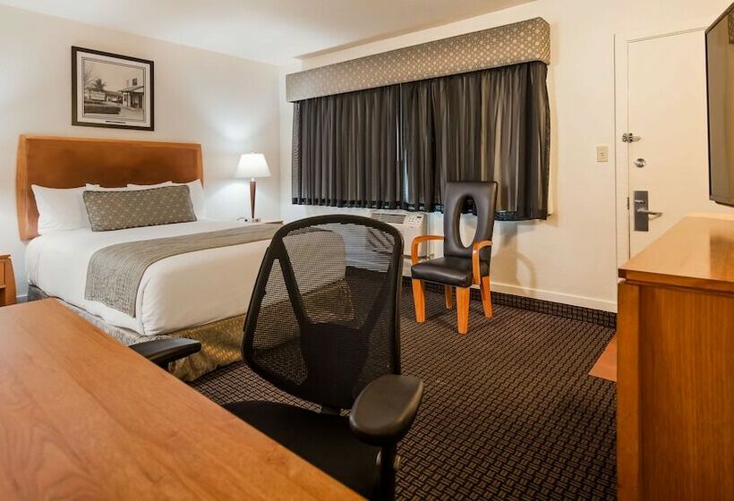 غرفة قياسية سرير مزدوج, Best Western Pine Tree Motel