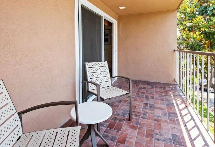 غرفة قياسية سرير مزدوج, Best Western Pine Tree Motel