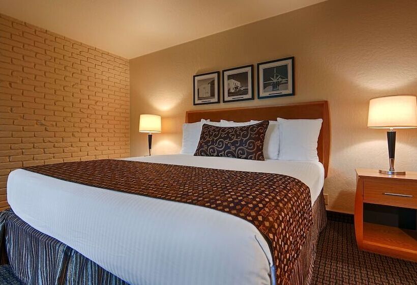 스탠다드 룸 더블 침대, Best Western Pine Tree Motel