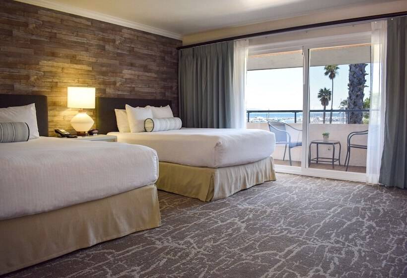 غرفه قياسيه سريرين مزدوجين, Beachside Inn