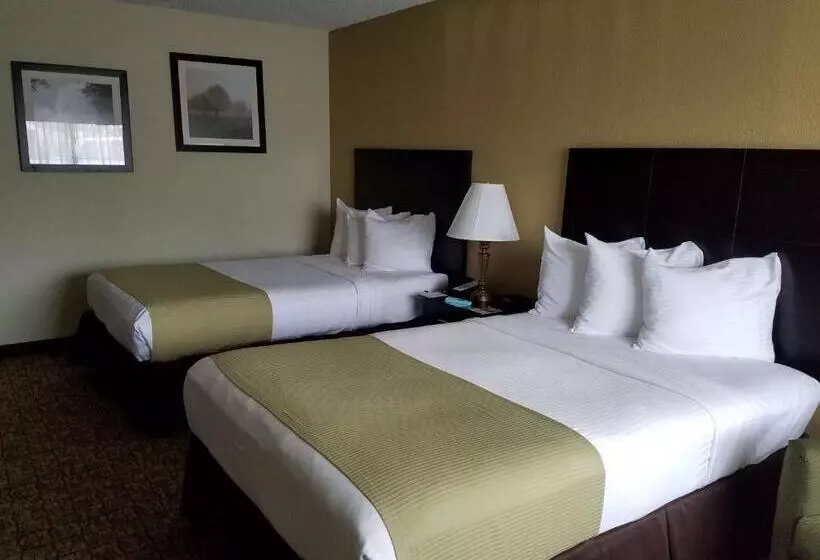 ２ダブルベッドのスタンダードルーム, Best Western Crossroads Inn