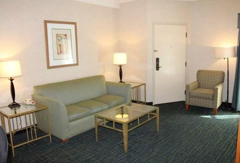 スイート, Best Western De Anza Inn