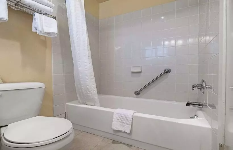سوییت, Best Western Gold Country Inn