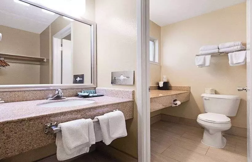 سوییت, Best Western Gold Country Inn