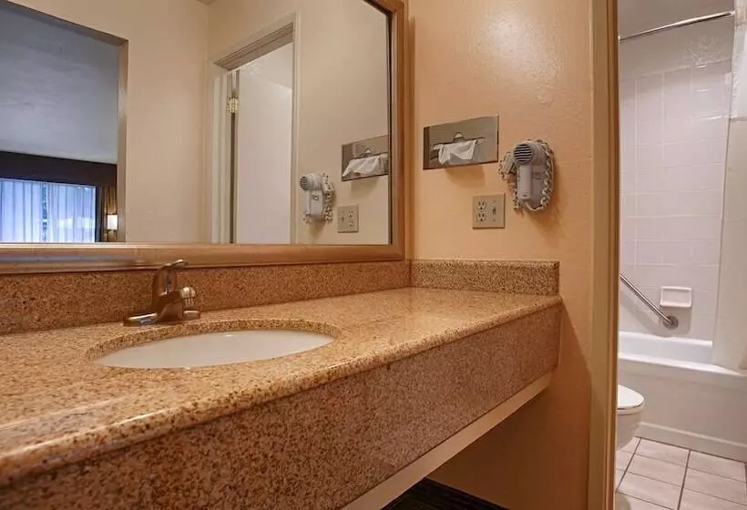 سوییت, Best Western Gold Country Inn