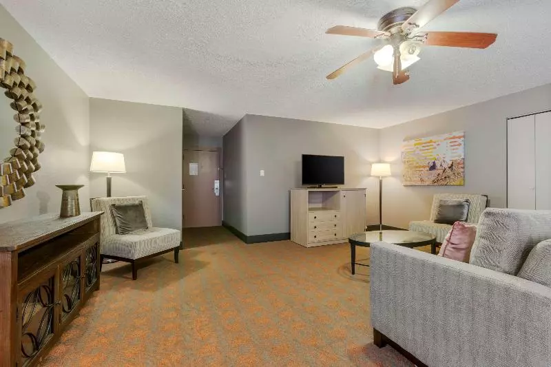 スイート, Best Western Pecos Inn