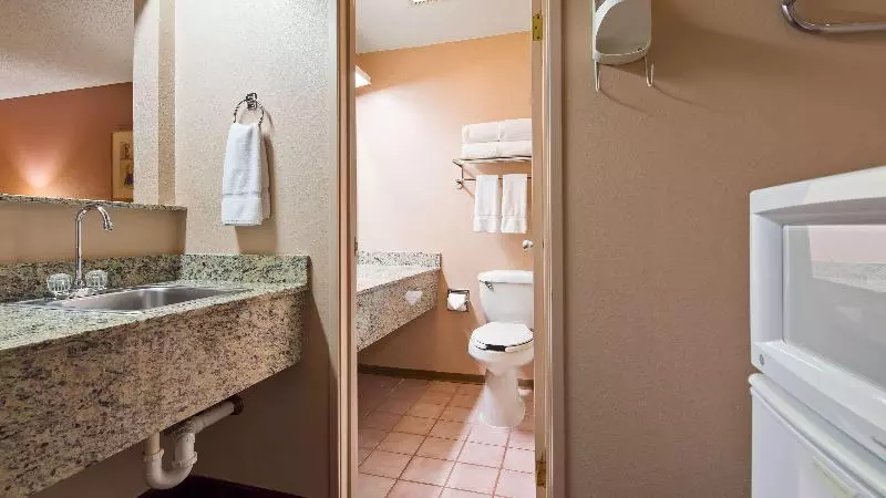 スイート, Best Western Pecos Inn