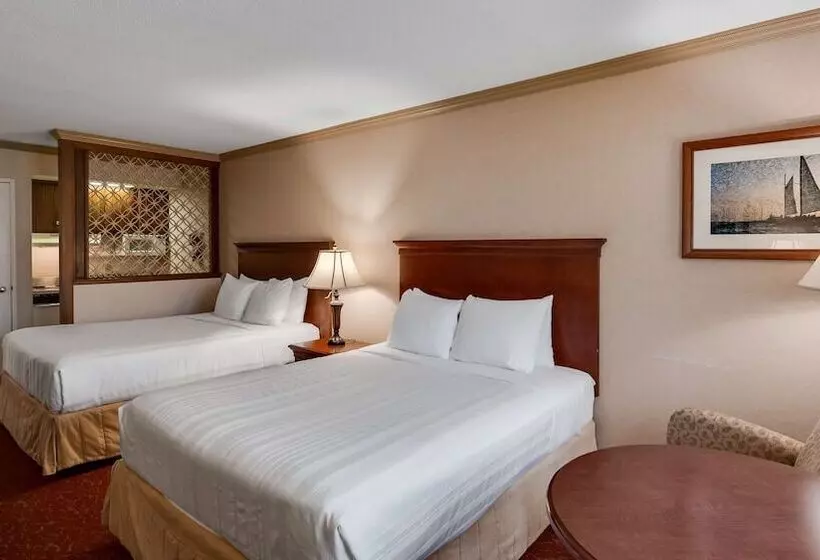 デラックススイート, Best Western Plus Morristown Inn