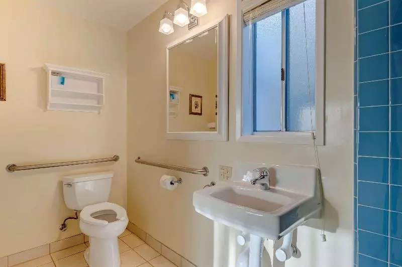 身障者適用スタンダードルーム, Best Western Plus Santa Barbara