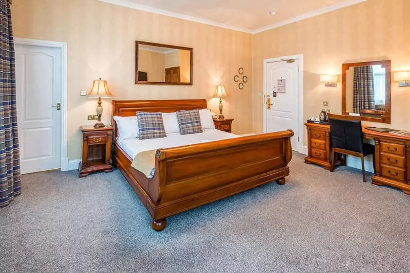 キングサイズベッドのスタンダードルーム, Best Western Plus Santa Barbara