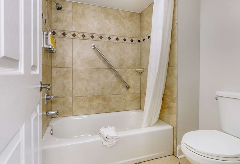 스탠다드 룸 더블 침대 2개, Best Western Plus Westbank