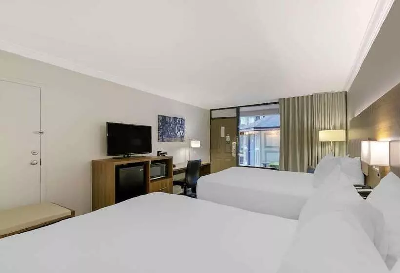 ２ダブルベッドのスタンダードルーム, Best Western Plus Westbank