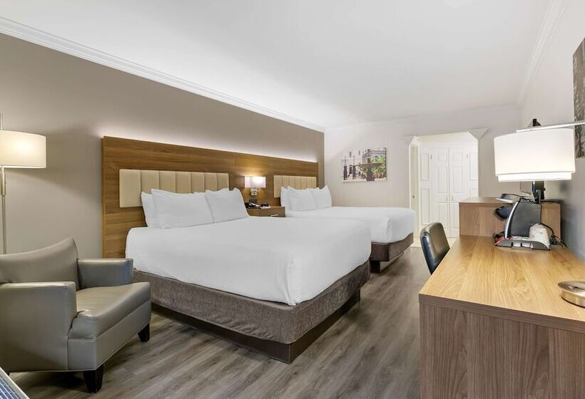 스탠다드 룸 더블 침대 2개, Best Western Plus Westbank