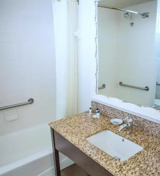 Standard-huone 2 Parivuodetta, Best Western Plus Yacht Harbor Inn