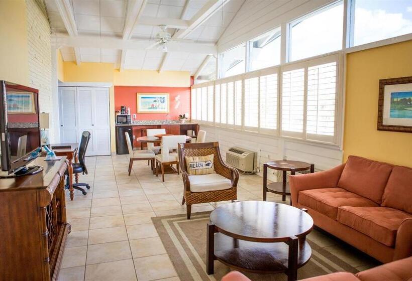 キングサイズベッドのスイートルーム, Best Western Plus Yacht Harbor Inn