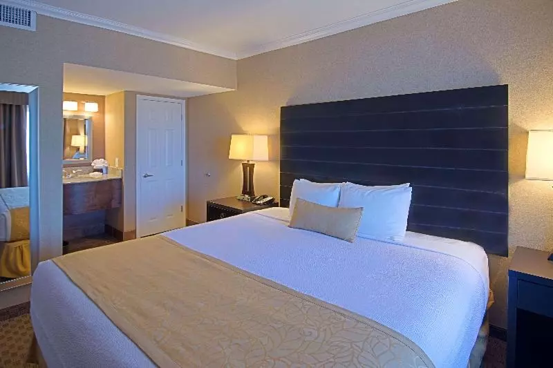 キングサイズベッドのスイートルーム, Best Western Yuma Mall Hotel & Suites