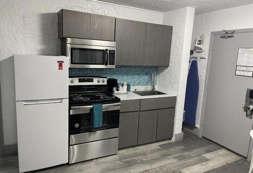 クイーンベッドのデラックスルーム, Casa Loma Panama City Beach   Beachfront