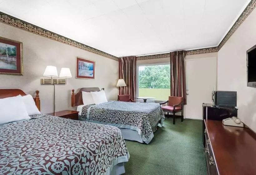 ２ダブルベッドのスタンダードルーム, Days Inn By Wyndham Tannersville