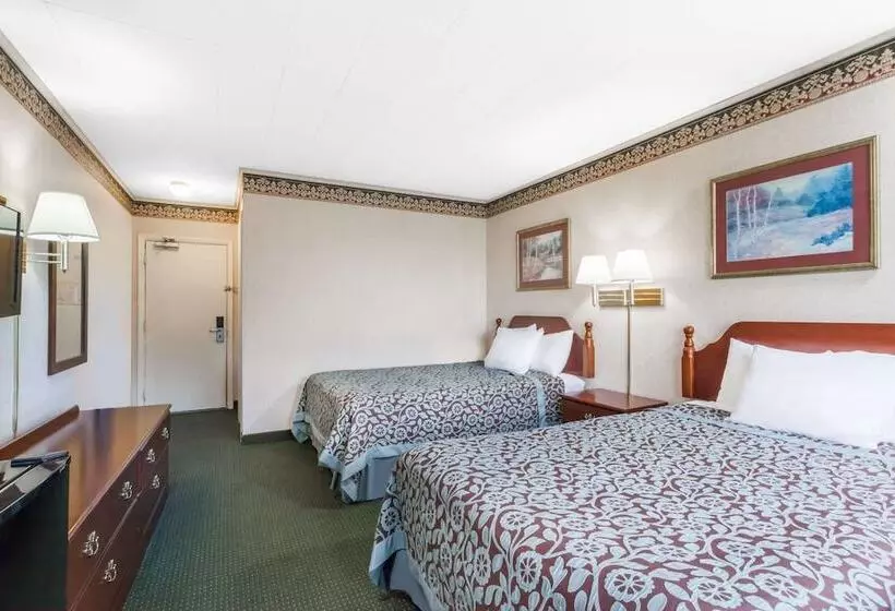 ２ダブルベッドのスタンダードルーム, Days Inn By Wyndham Tannersville