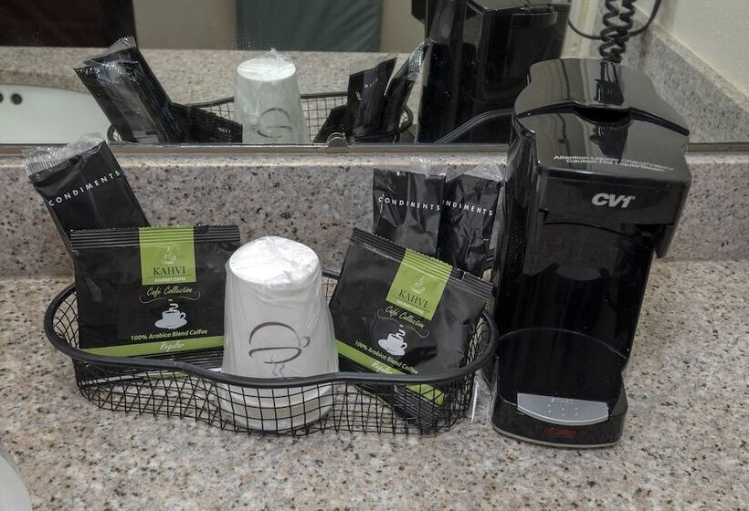 اتاق دلوکس مخصوص معلولین, Red Roof Inn Dothan