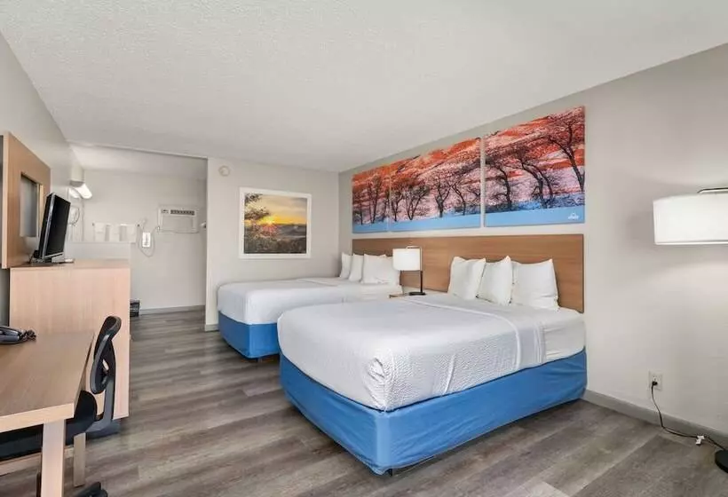 ２ダブルベッドのスタンダードルーム, Days Inn By Wyndham Socorro