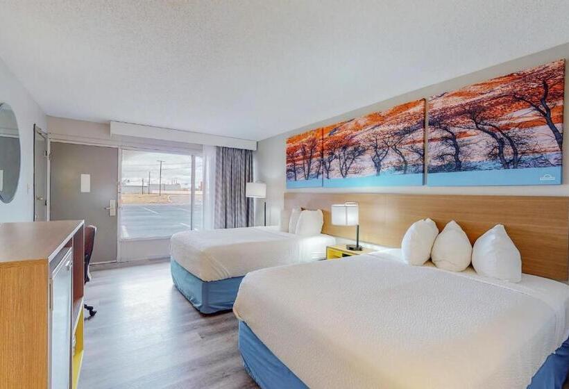 Номер Стандарт Адаптированный для Инвалидов, Days Inn By Wyndham Socorro