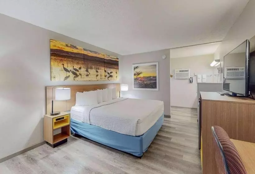 キングサイズベッドのスタンダードルーム, Days Inn By Wyndham Socorro